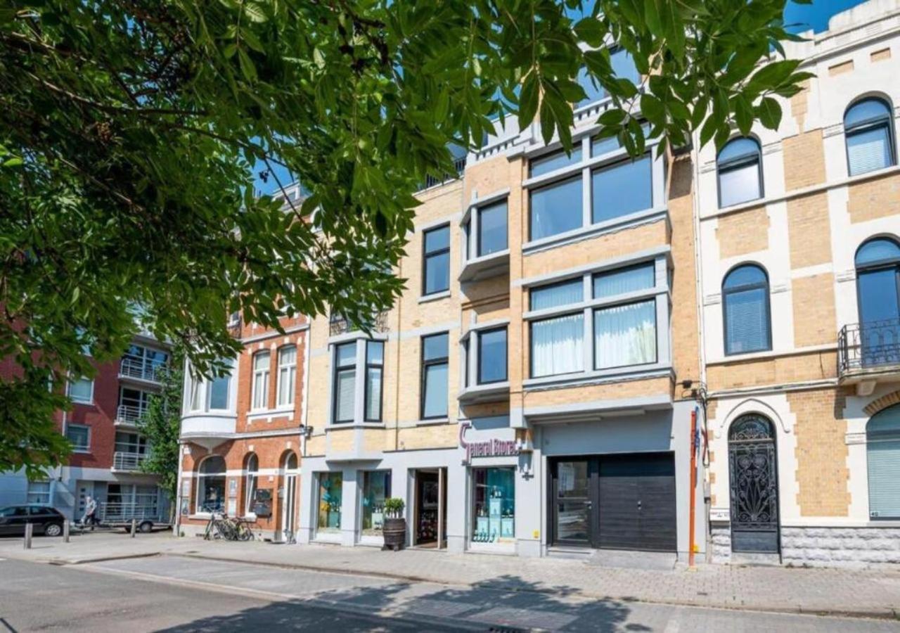 Renovated Art Deco Apartment With Vintage Elements Oostende Bagian luar foto